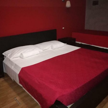 Arthur Hostel Rzym Zewnętrze zdjęcie