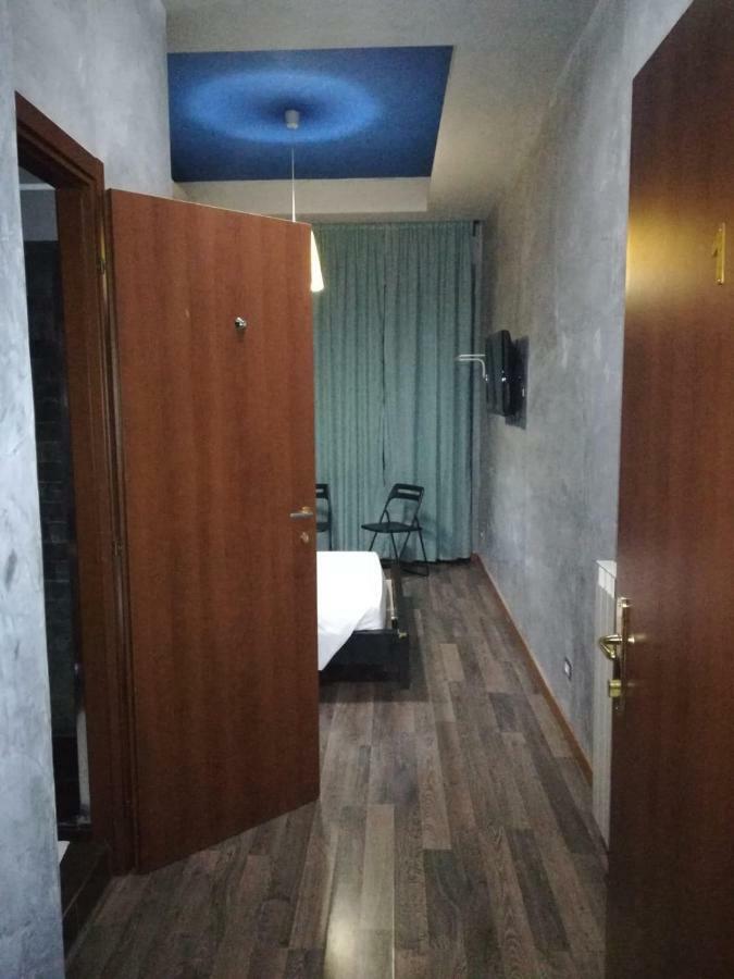Arthur Hostel Rzym Zewnętrze zdjęcie